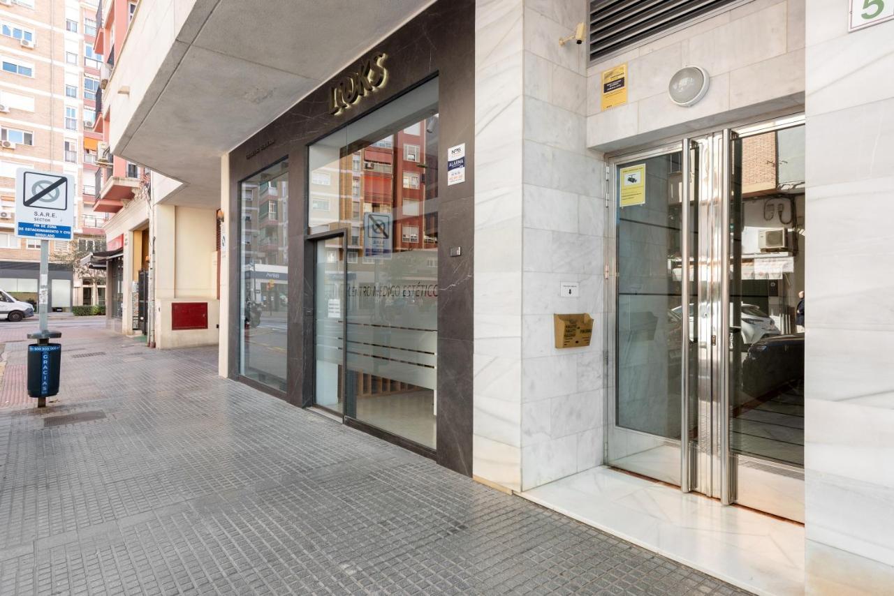 Carmen Estacion Apartamento Málaga Exterior foto