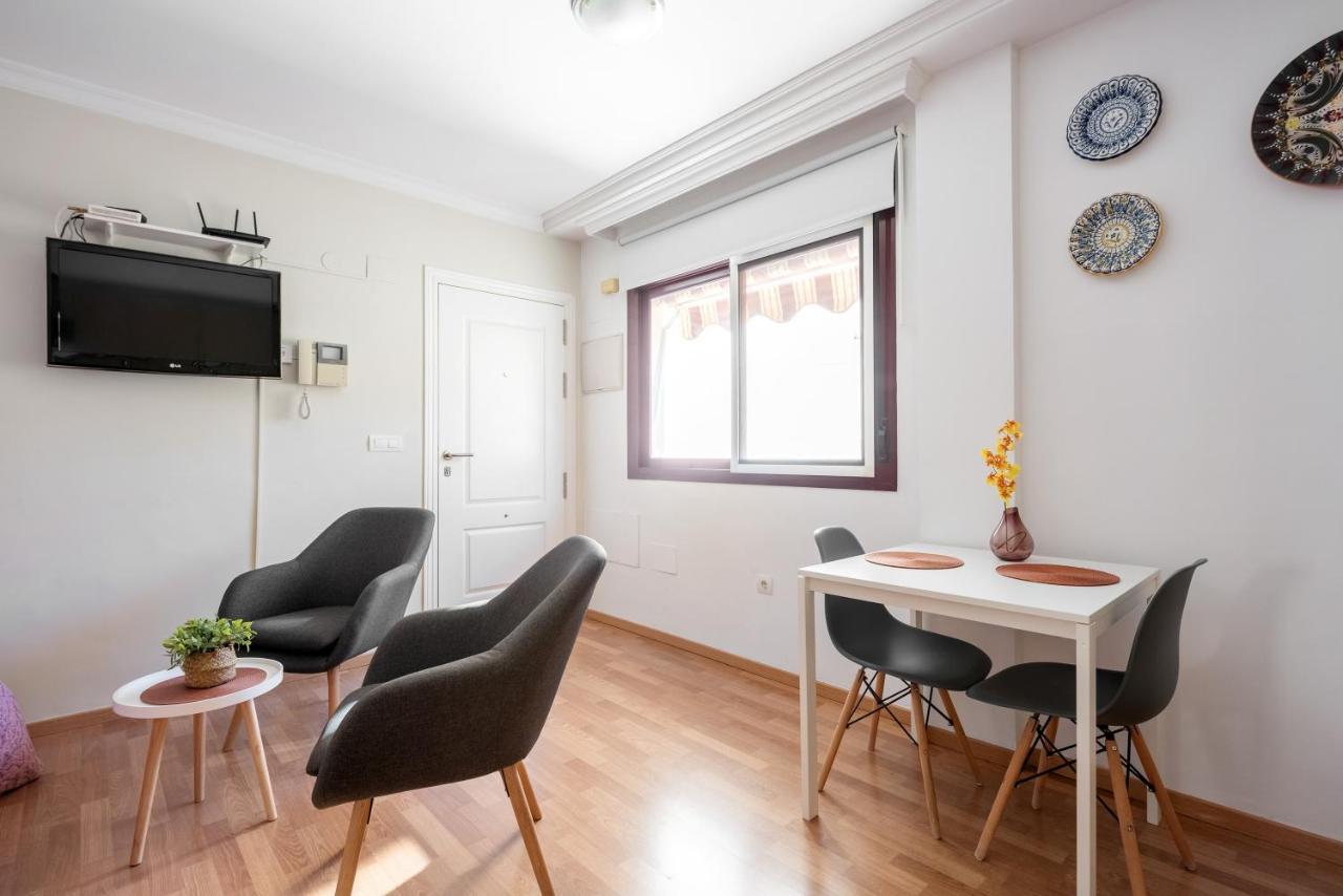 Carmen Estacion Apartamento Málaga Exterior foto